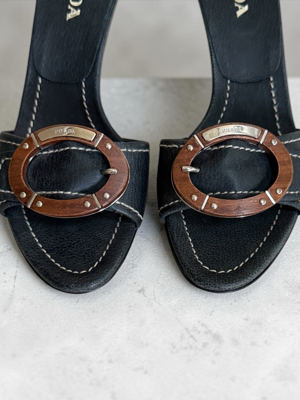 Authentic Vintage Prada Navy Blue Leather Mule Slides Wood Buckle! 36(EU) 6(US) - Picture 11 of 16